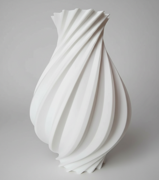 Jarrón Decorativo "Helix" | Diseño Geométrico en Espiral Blanco